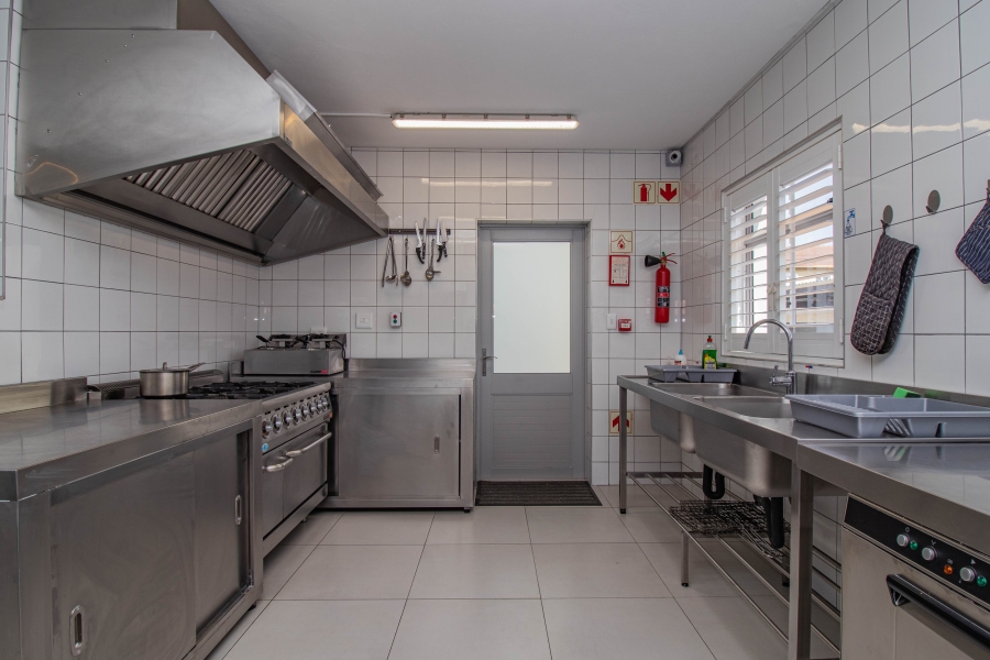 14 Bedroom Property for Sale in Kleinmond Western Cape